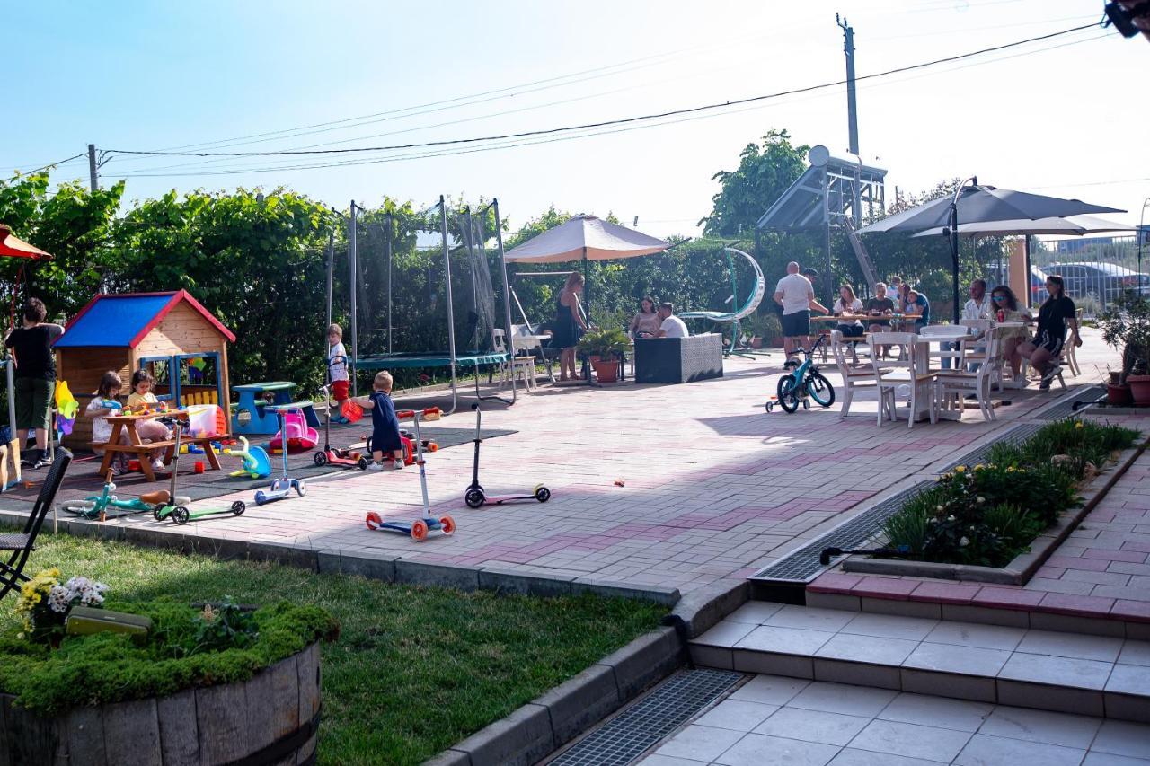 Casa Eden Hotel Costinesti Ngoại thất bức ảnh